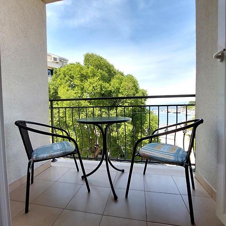 Apartment Dumica Malinska Exteriér fotografie